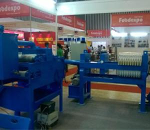 Hướng dẫn vệ sinh máy ép bùn đúng cách sau khi vận hành