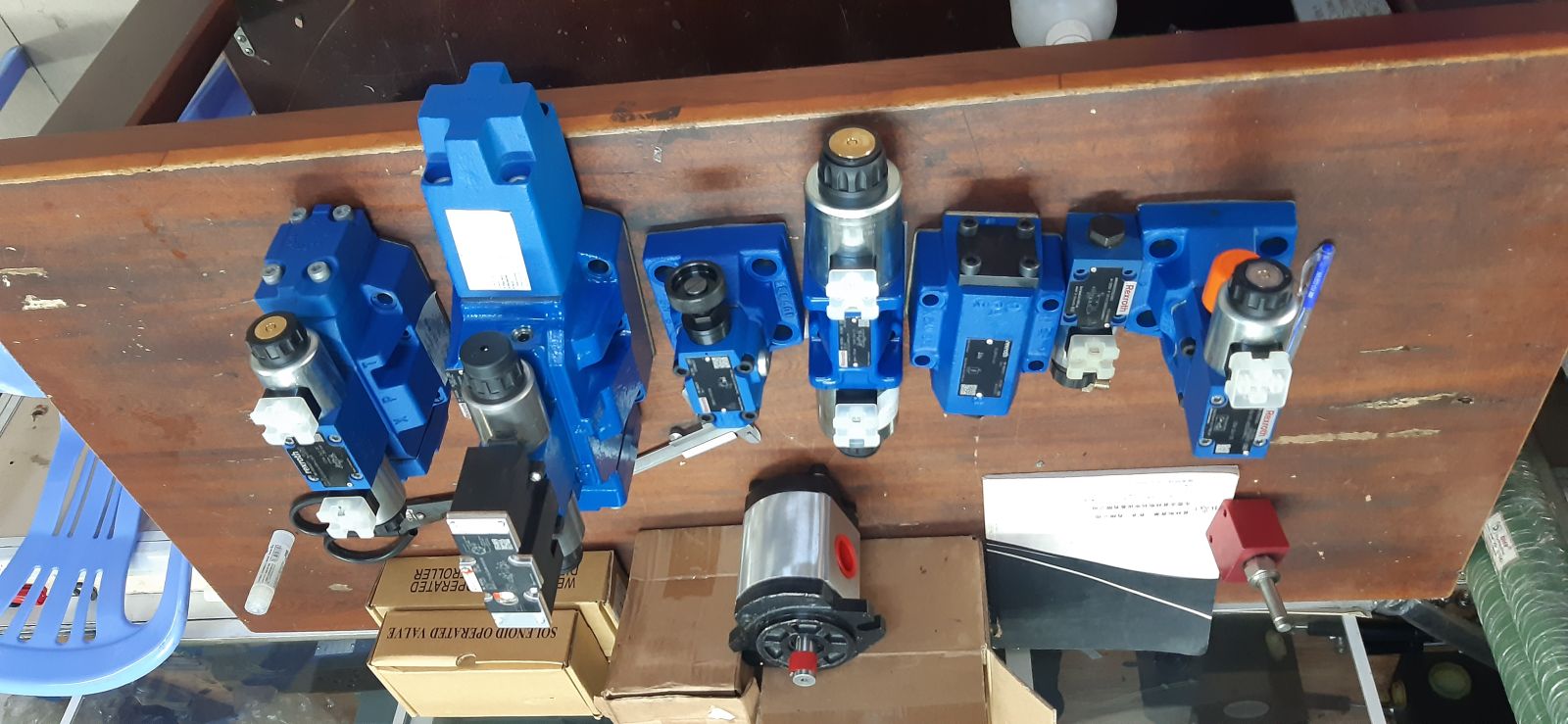 Van thủy lực Rexroth