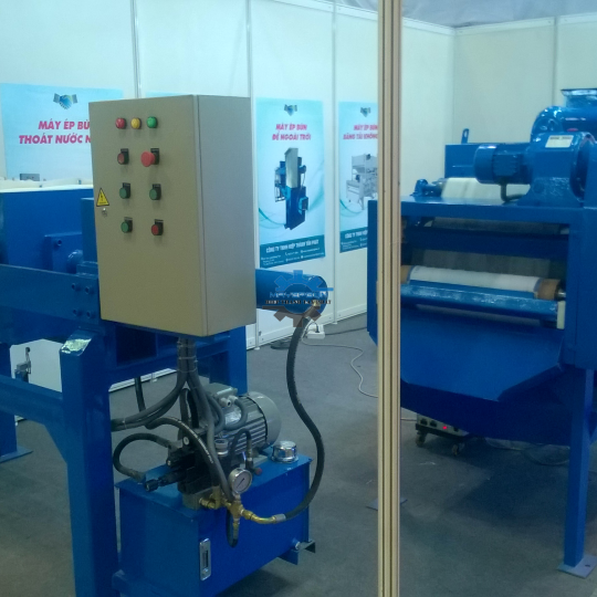 Máy ép bùn vi sinh